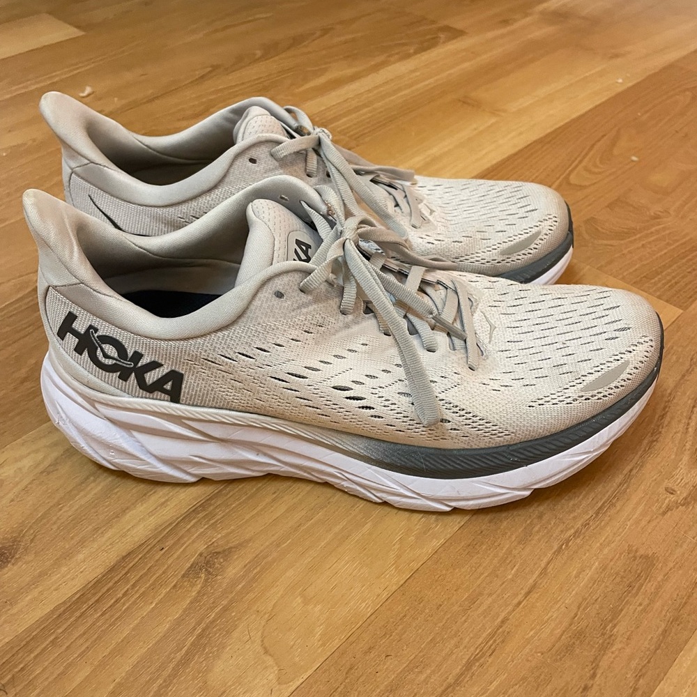 Hoka Clifton 8 Mens Size 9D